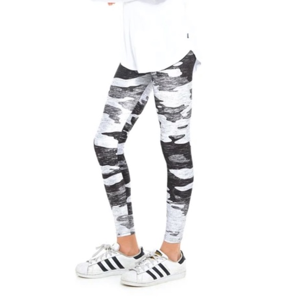 GIRLS Terez Camo Leggings - Picture 2 of 5